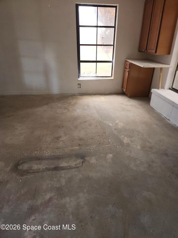 500 Andrew Street SE, Palm Bay, FL 32909