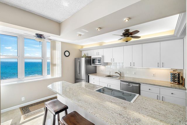 2000 S Ocean Boulevard 8-D, Boca Raton, FL 33432