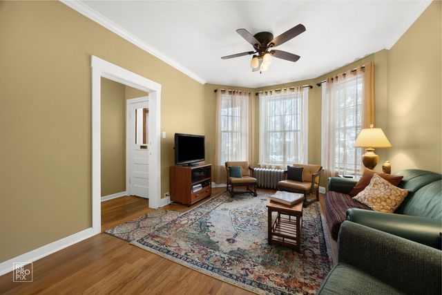 1847 W Touhy Avenue, Chicago, IL 60626