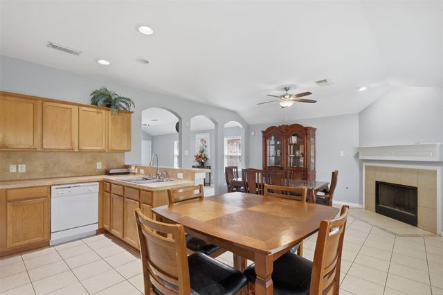 6810 Jasmine Arbor Lane, Houston, TX 77088