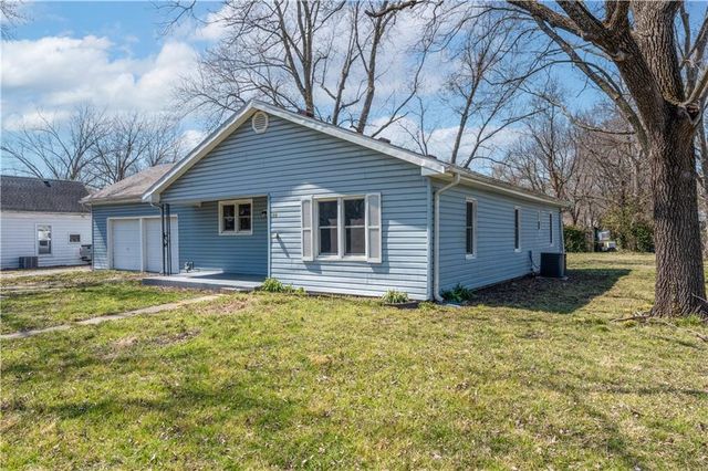 304 S Chestnut Street, Lamonte, MO 65337