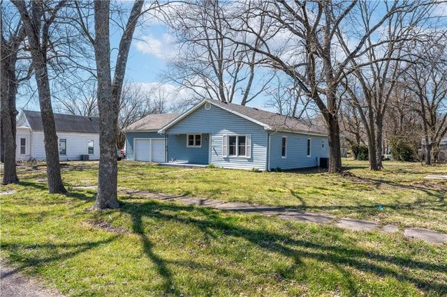 304 S Chestnut Street, Lamonte, MO 65337
