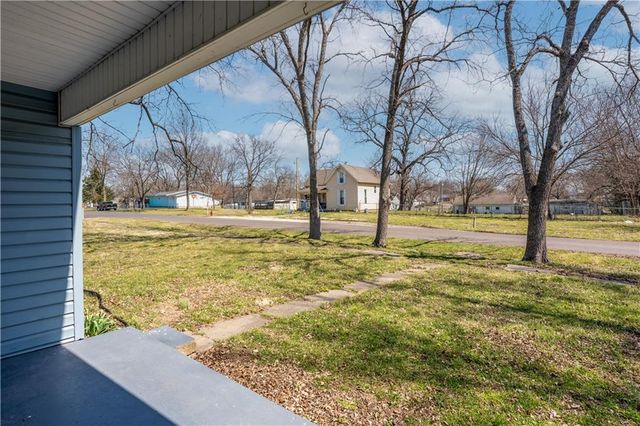 304 S Chestnut Street, Lamonte, MO 65337