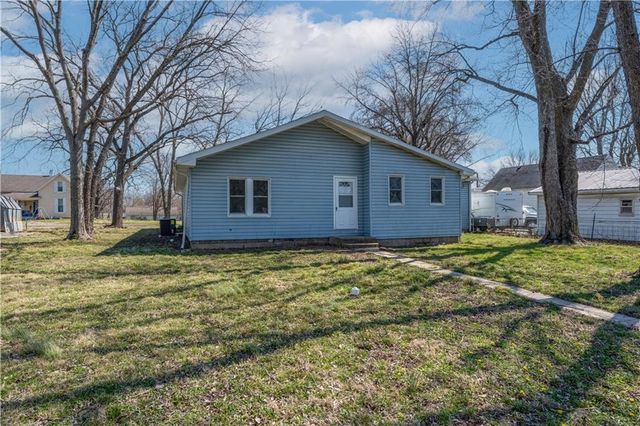 304 S Chestnut Street, Lamonte, MO 65337
