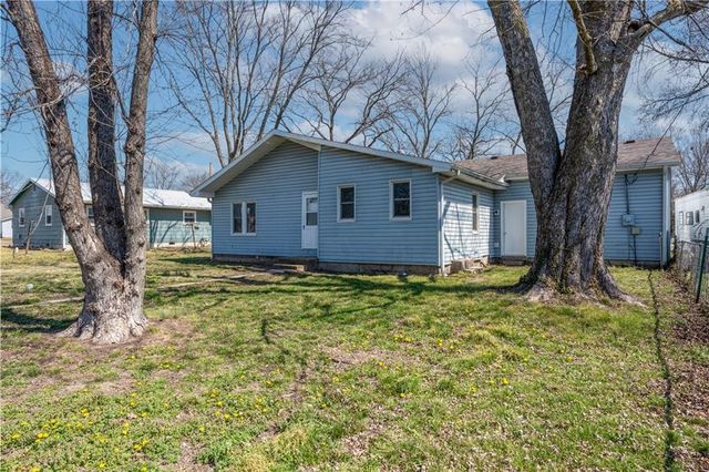 304 S Chestnut Street, Lamonte, MO 65337