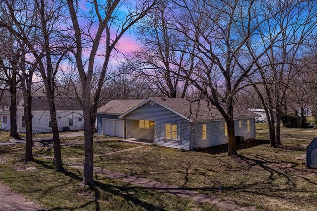 304 S Chestnut Street, Lamonte, MO 65337