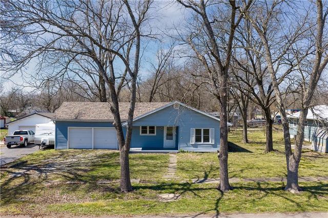 304 S Chestnut Street, Lamonte, MO 65337