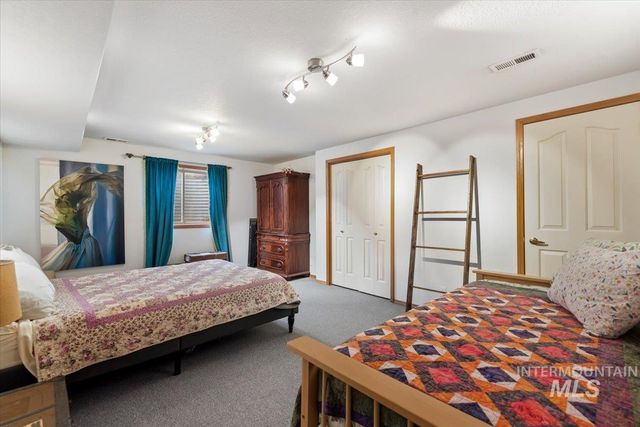 15335 David St, Caldwell, ID 83607