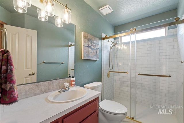 15335 David St, Caldwell, ID 83607