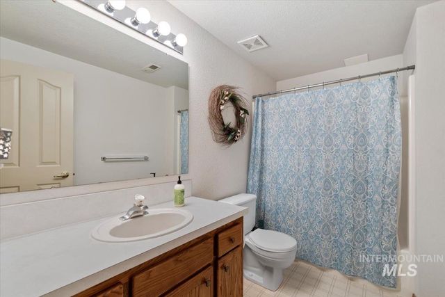 15335 David St, Caldwell, ID 83607