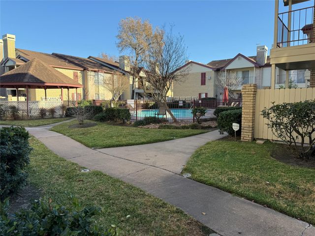 2120 El Paseo Street 2406, Houston, TX 77054