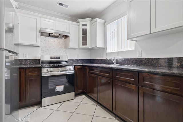 1614 W 39th Place, Los Angeles, CA 90062
