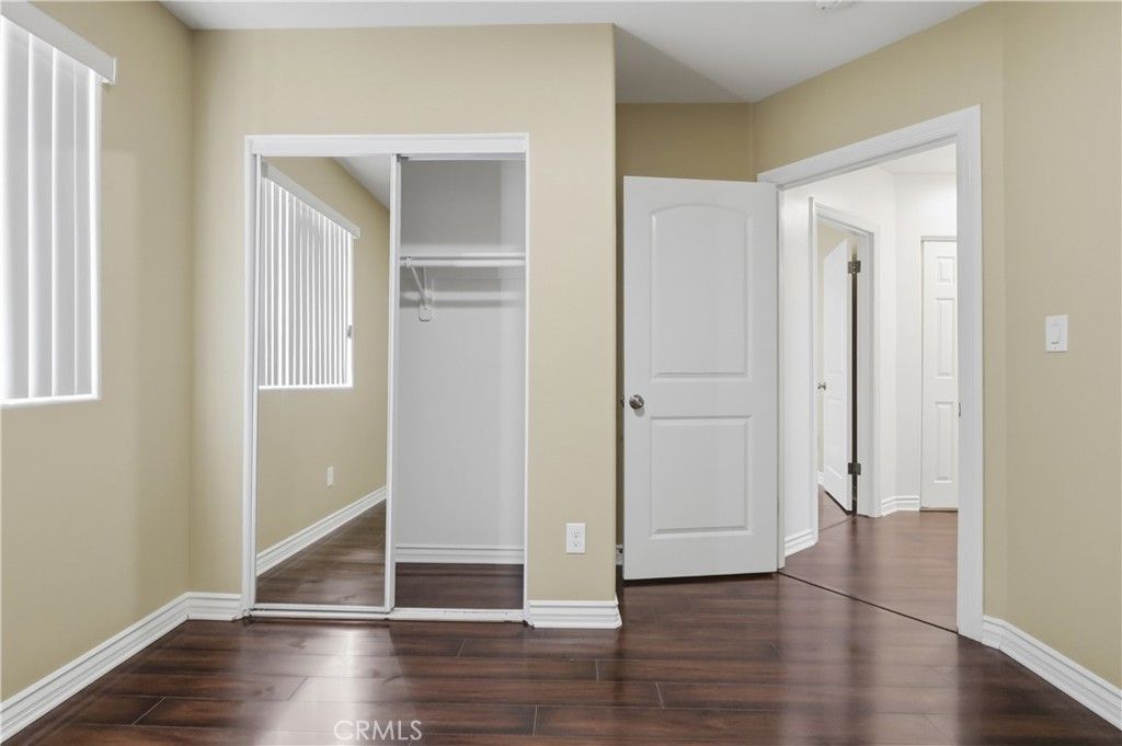 Image 32 of property listing at 1614 W 39th Place, Los Angeles, CA 90062