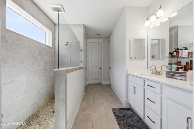 10021 INVENTION Lane, Jacksonville, FL 32256