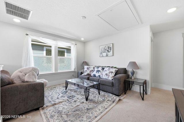 10021 INVENTION Lane, Jacksonville, FL 32256