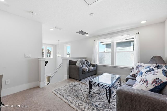 10021 INVENTION Lane, Jacksonville, FL 32256