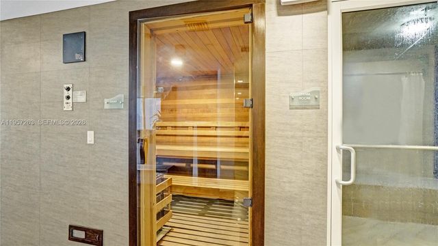 20201 E Country Club Dr 1808, Aventura, FL 33180