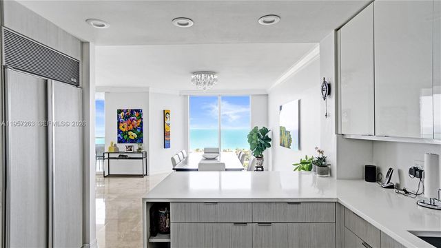 20201 E Country Club Dr 1808, Aventura, FL 33180