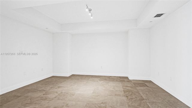 20201 E Country Club Dr 1808, Aventura, FL 33180