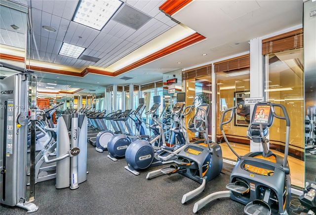 20201 E Country Club Dr 1808, Aventura, FL 33180