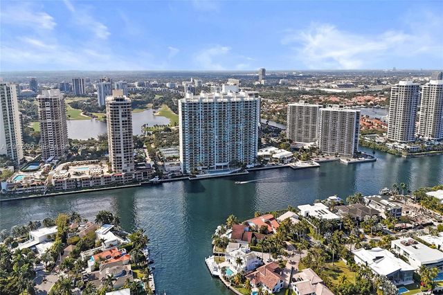 20201 E Country Club Dr 1808, Aventura, FL 33180