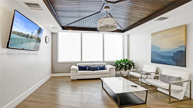 20201 E Country Club Dr 1808, Aventura, FL 33180