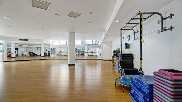 20201 E Country Club Dr 1808, Aventura, FL 33180