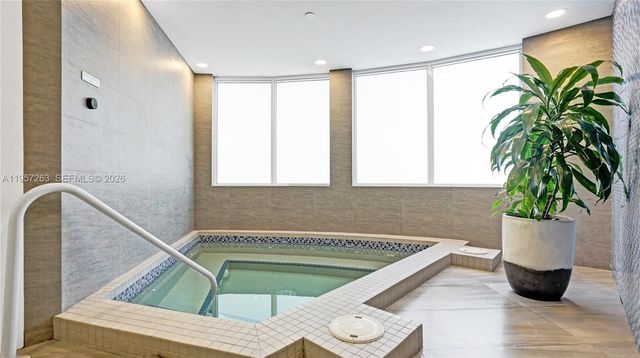 20201 E Country Club Dr 1808, Aventura, FL 33180