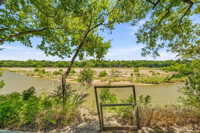 4527 S Keller Road, Mineral Wells, TX 76067