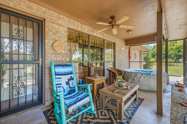 4527 S Keller Road, Mineral Wells, TX 76067