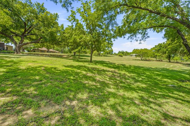 4527 S Keller Road, Mineral Wells, TX 76067