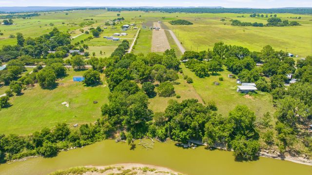 4527 S Keller Road, Mineral Wells, TX 76067