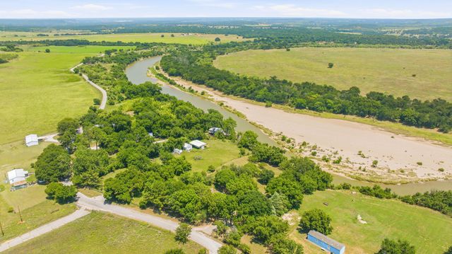 4527 S Keller Road, Mineral Wells, TX 76067