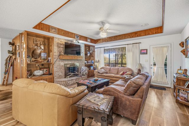 4527 S Keller Road, Mineral Wells, TX 76067