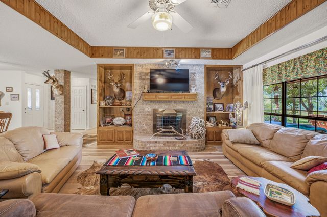 4527 S Keller Road, Mineral Wells, TX 76067