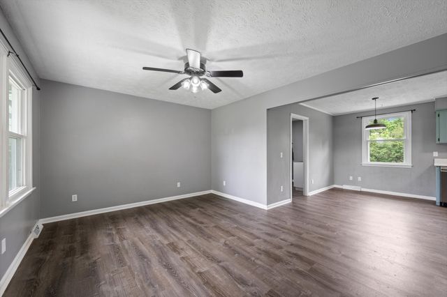 133 Lynn Ln, Charlotte, TN 37036