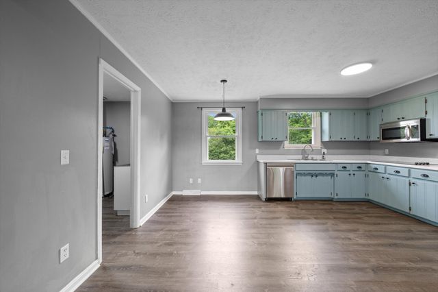 133 Lynn Ln, Charlotte, TN 37036