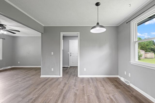 133 Lynn Ln, Charlotte, TN 37036