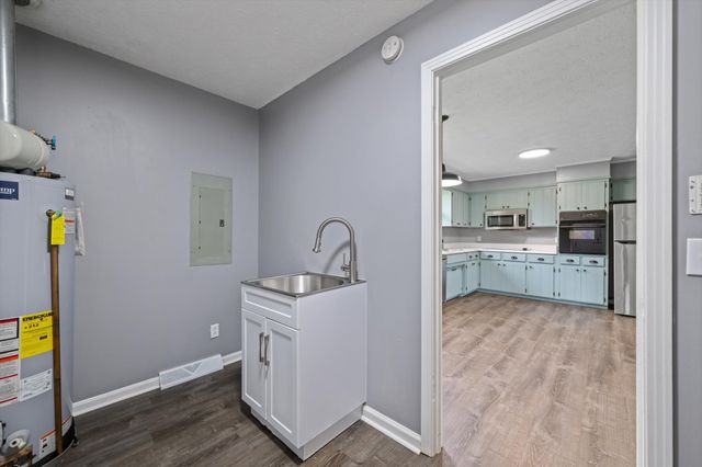 133 Lynn Ln, Charlotte, TN 37036