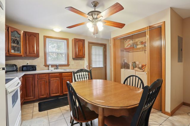 14 Summit Street, Danbury, CT 06810