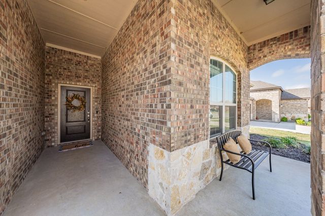 10808 Culberson Drive, Aubrey, TX 76227