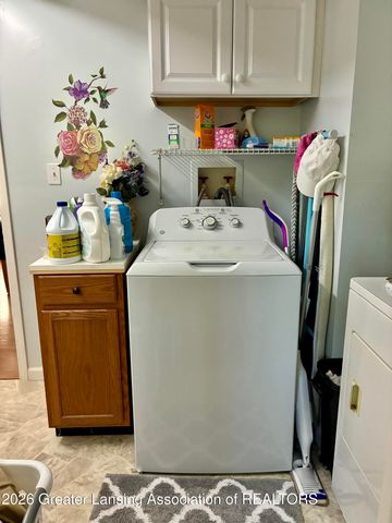 7100 Lynn Street, Perry, MI 48872