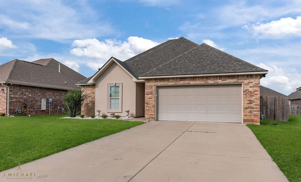 1115 Eli Conner Drive, Bossier City, LA 71112