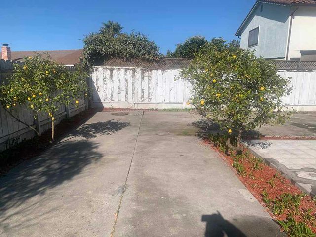 28339 Cabrini Dr, Hayward, CA 94545