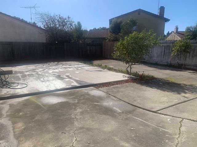 28339 Cabrini Dr, Hayward, CA 94545
