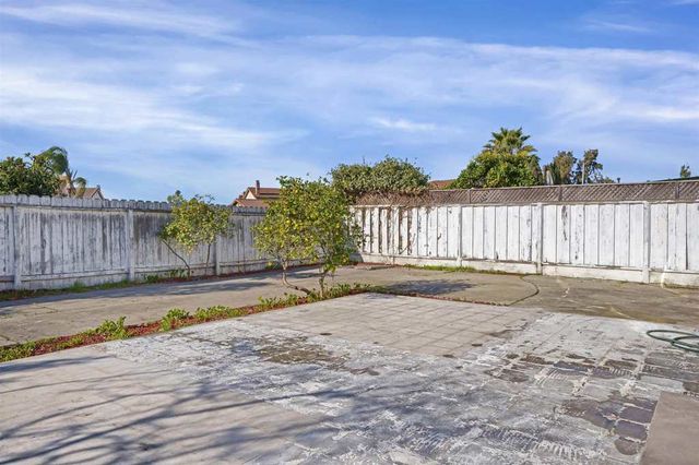 28339 Cabrini Dr, Hayward, CA 94545