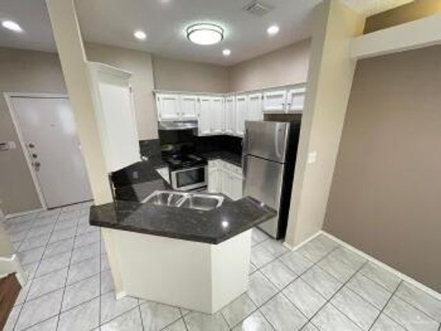 4120 N 12th Street 8, Mcallen, TX 78504