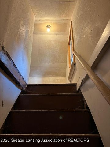 118 Mifflin Avenue, Lansing, MI 48912