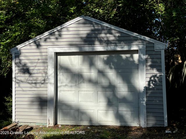 118 Mifflin Avenue, Lansing, MI 48912