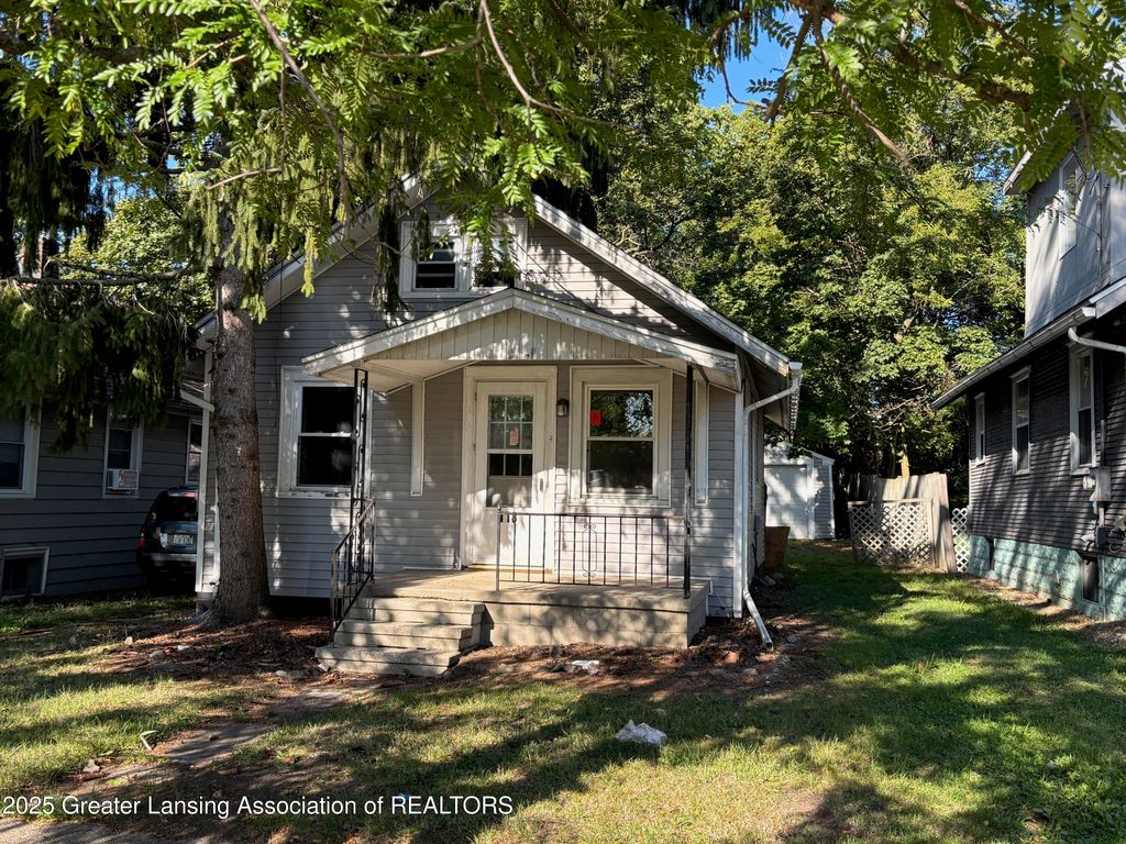 118 Mifflin Avenue, Lansing, MI 48912